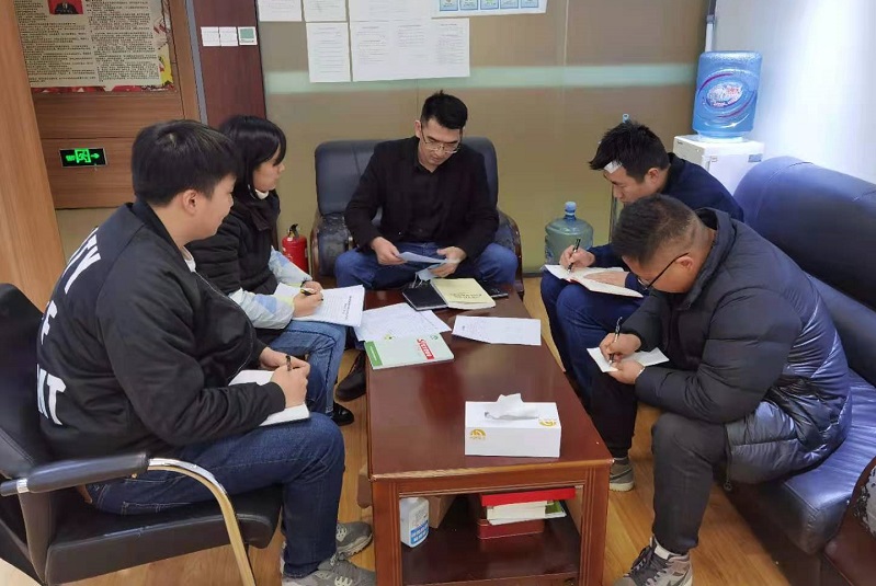 經(jīng)營黨支部組織生活會.jpg